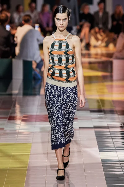 Look 8